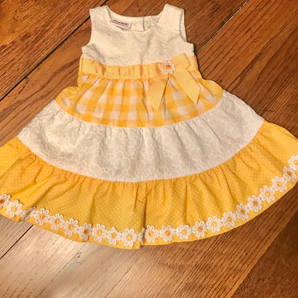 - - NWOT Blueberries Blvd Yellow & White Sundr…